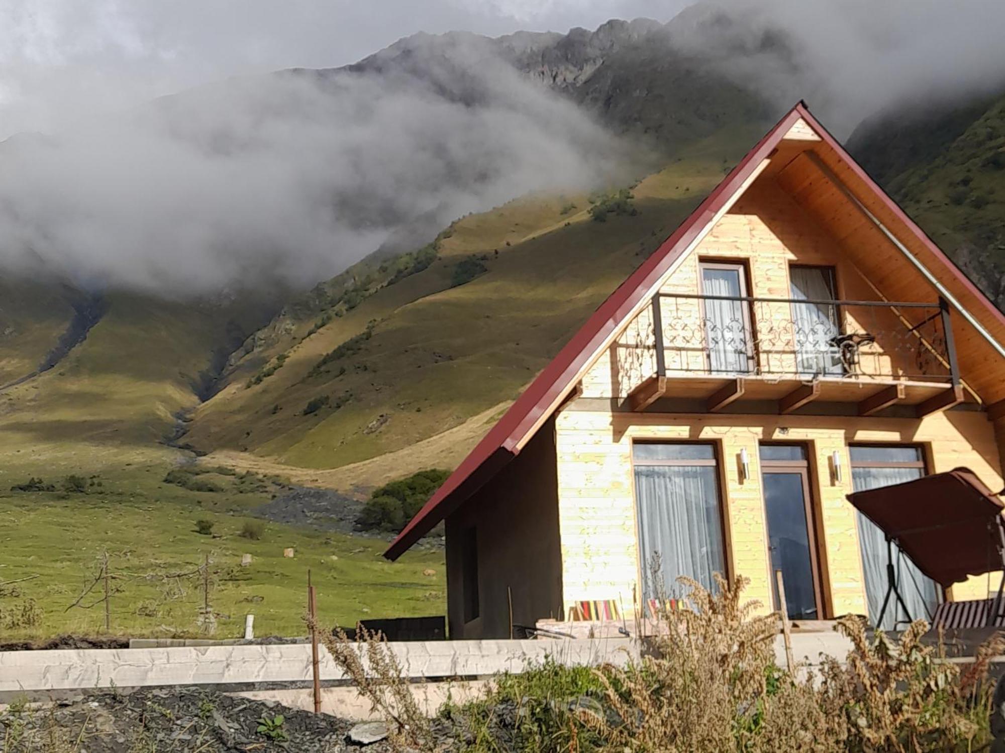 Mountain Flower Cottage Kazbegi Phòng bức ảnh